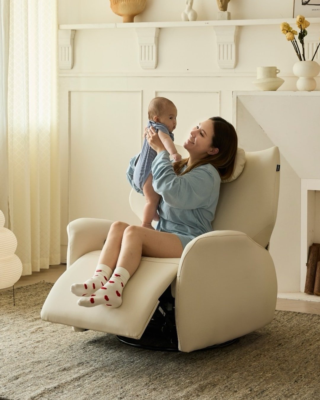 Larissa Nursing Chair